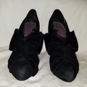 Madden Girl Gambill Black Bow Velour Zip Up Bootie